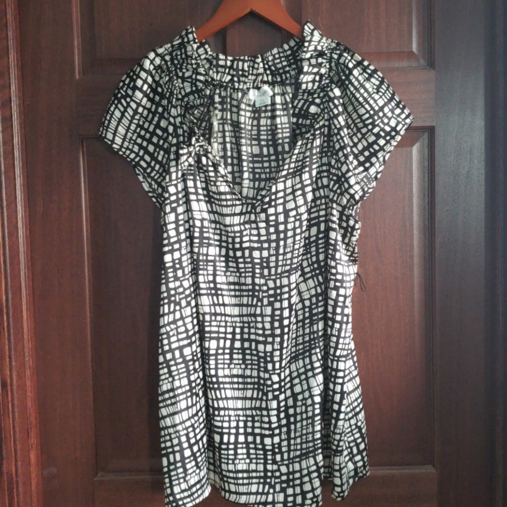 Motherhood Maternity Black and Cream Blouse